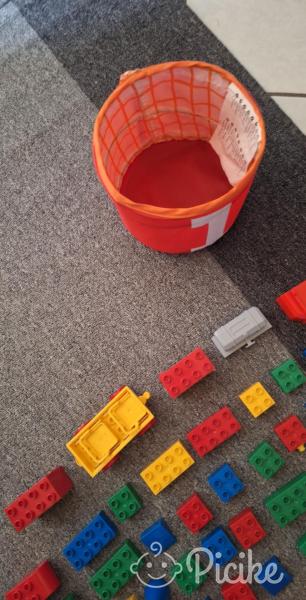 Lego Duplo sok figurával