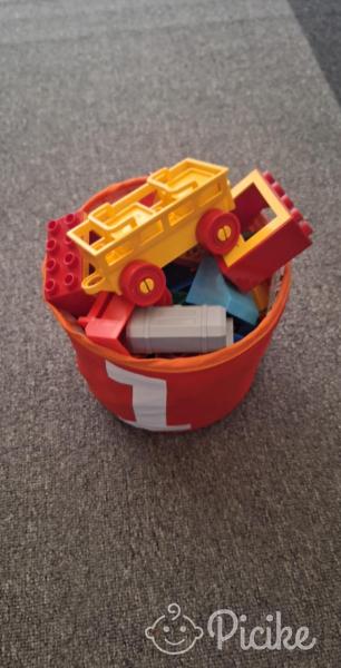Lego Duplo sok figurával
