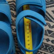 Adidas szandál 29es
