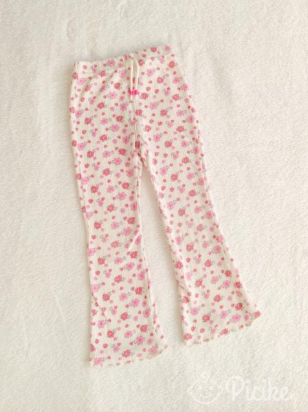 Zara virágos leggings 104