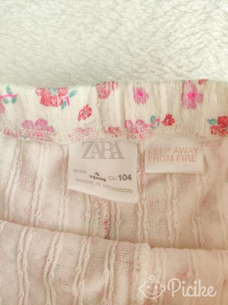 Zara virágos leggings 104