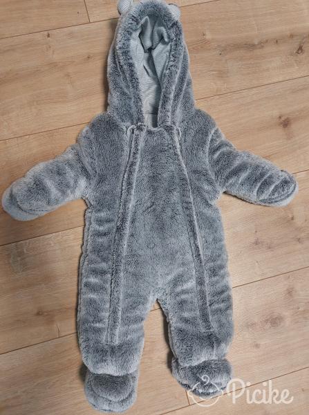 Baba overál , kezeslábas