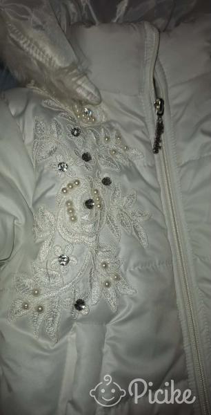 kislánynak nagyon szép kabát