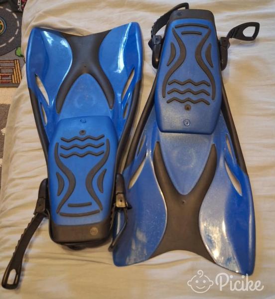 új uszony,33/36,mélyen ár alatt