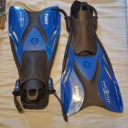 új uszony,33/36,mélyen ár alatt