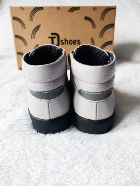 Torna Dóra vízálló cipő 25