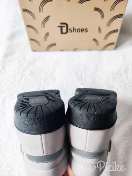 Torna Dóra vízálló cipő 25