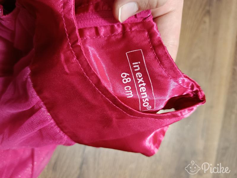 Rózsaszín fodros kisruha