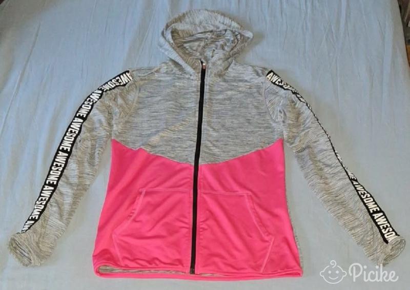 158/164es alig használt tréning felső