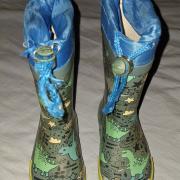 dínós gumicsizma,Cortina