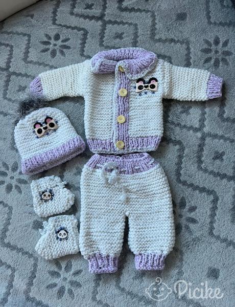 Kötött babaruha szett