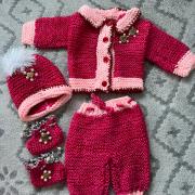 Kötött babaruha szett