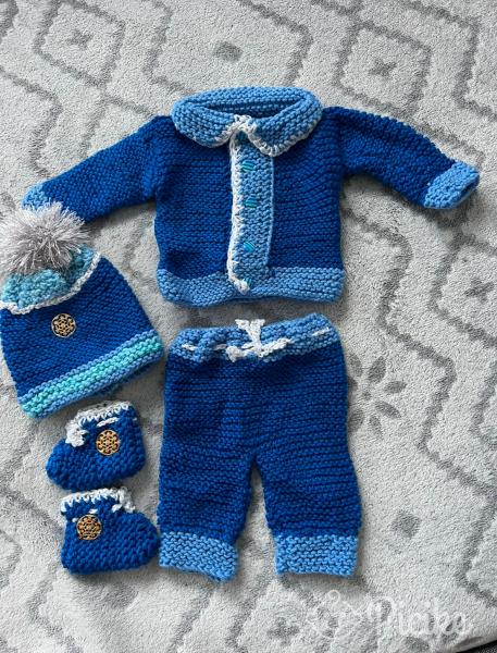 Kötött babaruha szett