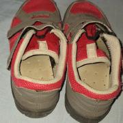 Quechua cipő jó állapotban,33as