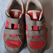 Quechua cipő jó állapotban,33as