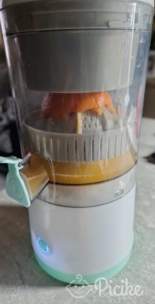 gyümölcsfacsaró USB-s,alig használt