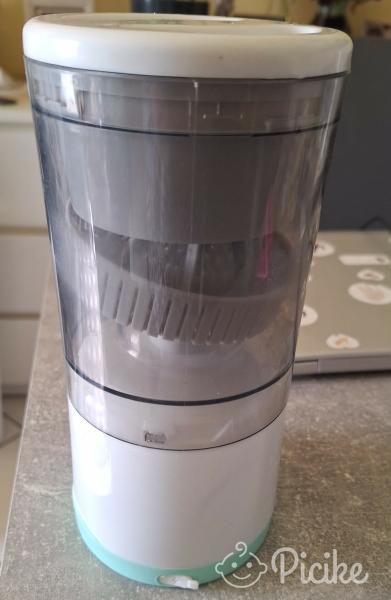 gyümölcsfacsaró USB-s,alig használt