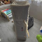 Touragoo utazó járóka matraccal 90x90 cm