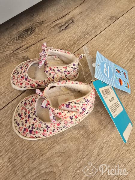 Tavaszi kocsicipő 19/20