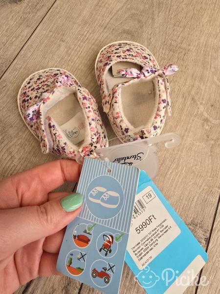 Tavaszi kocsicipő 19/20