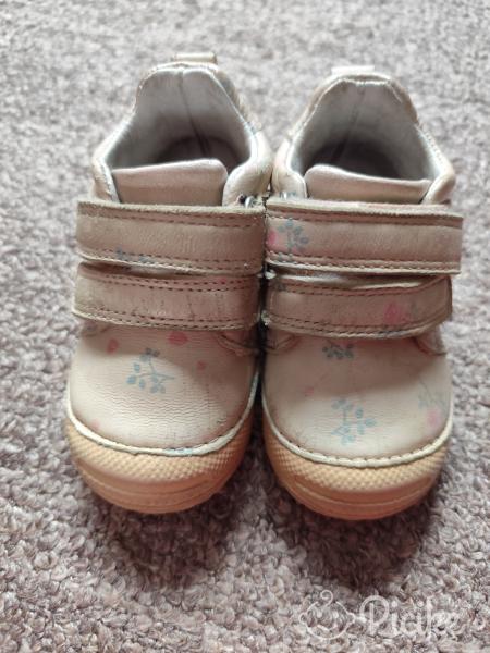 Kislány cipő, 19-es