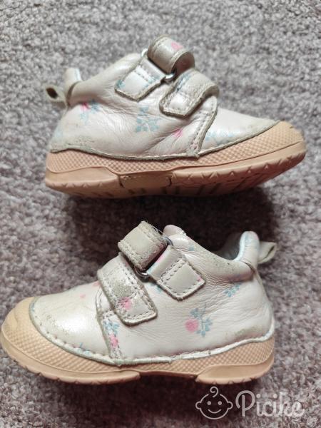 Kislány cipő, 19-es
