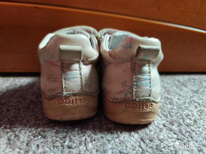 Kislány cipő, 19-es