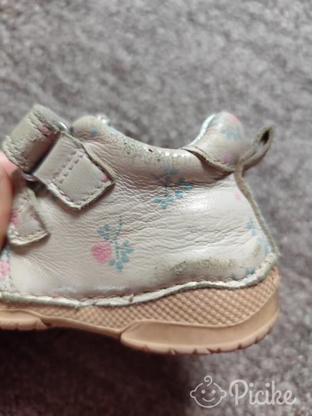 Kislány cipő, 19-es