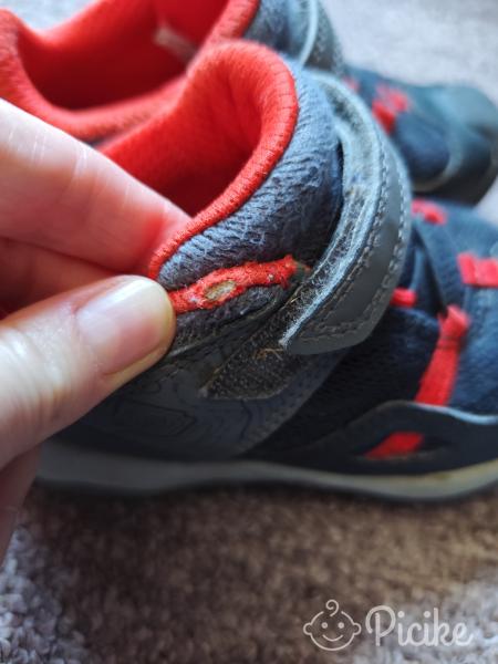 Quechua, 26-os kisfiú cipő