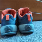 Quechua, 26-os kisfiú cipő