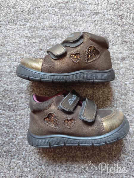 Kislány cipő, 21-es