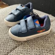 Kisfiú cipő, Superman