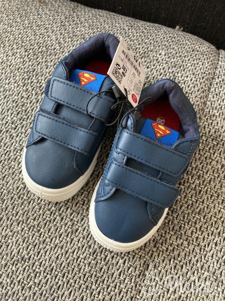 Kisfiú cipő, Superman