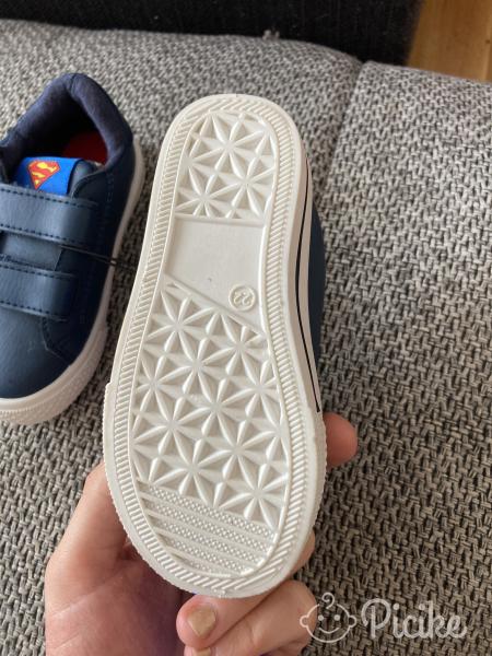 Kisfiú cipő, Superman