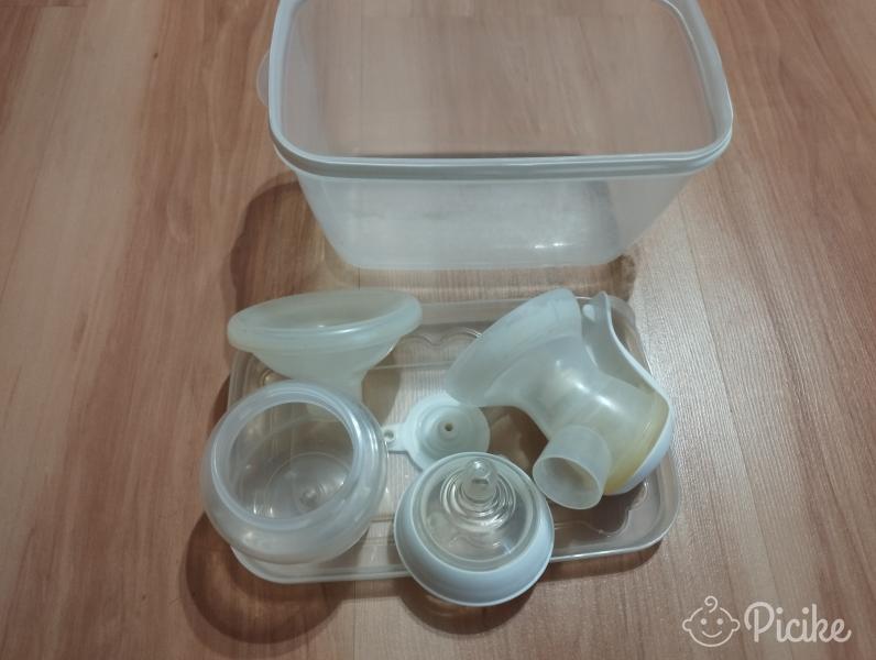 Tommee Tippee Mellszívó tartozékok és tároló doboz